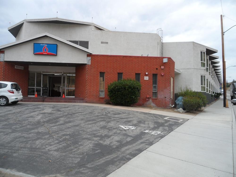 Econo Lodge Gorman Bagian luar foto