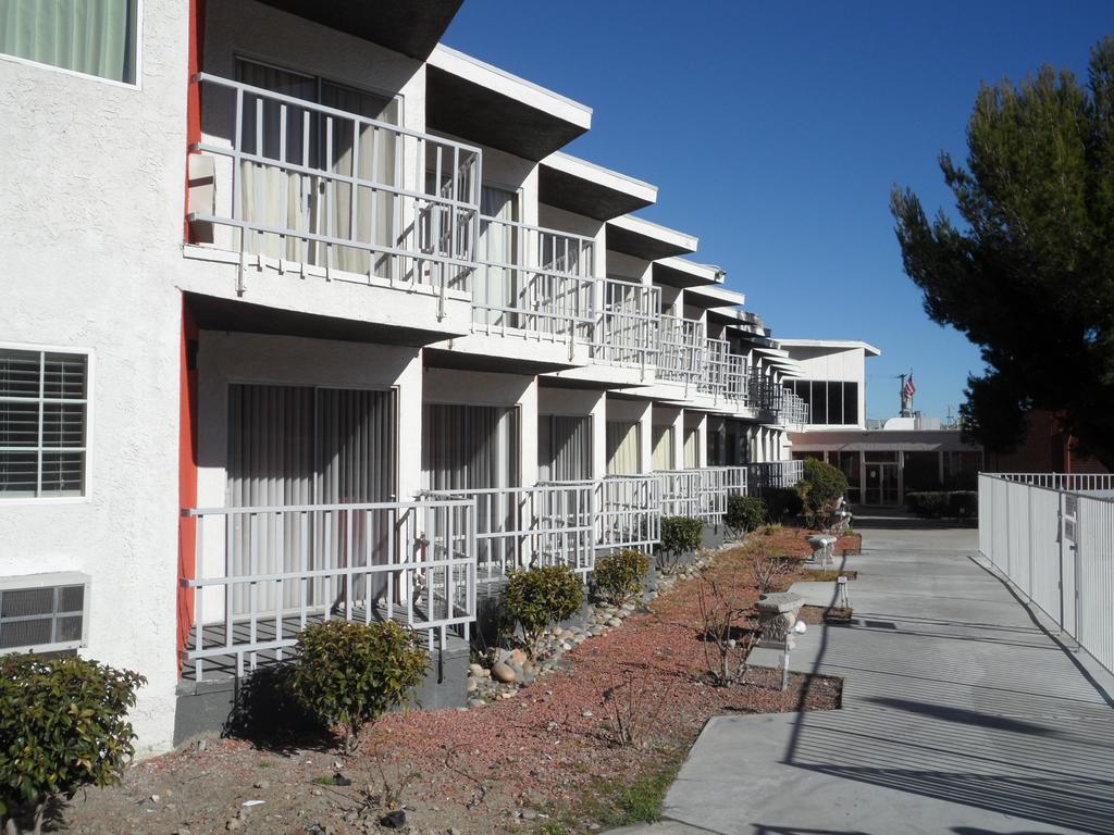 Econo Lodge Gorman Bagian luar foto